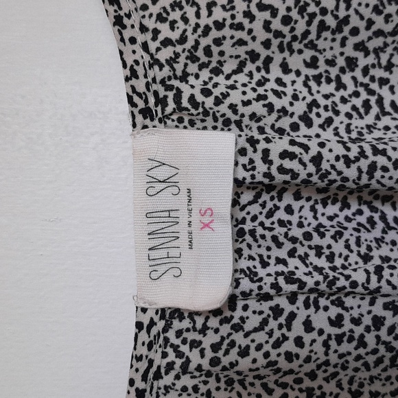 TOP - Picture 2 of 8